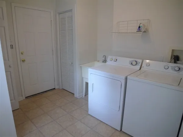 $2,100 | 1429 Milton Street, Tallahassee, FL 32303