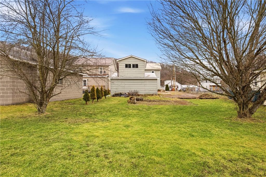 708 Walker Street Garrett, PA 15542 - Photo 25 of 36