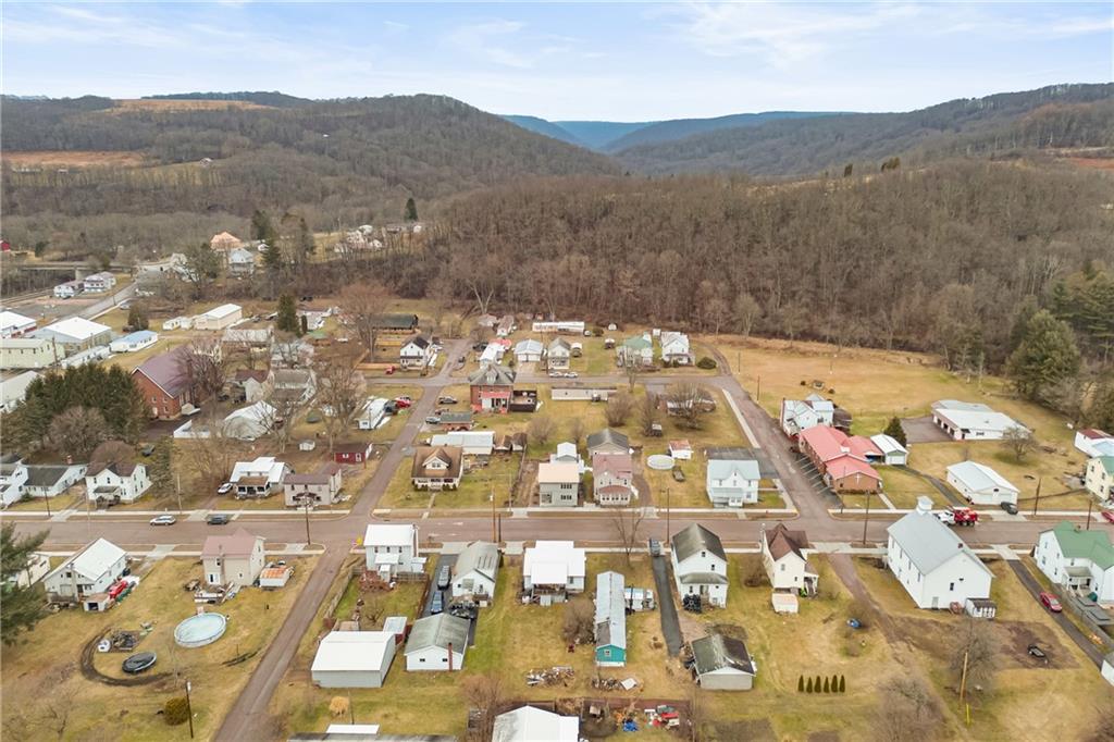 708 Walker Street Garrett, PA 15542 - Photo 29 of 36