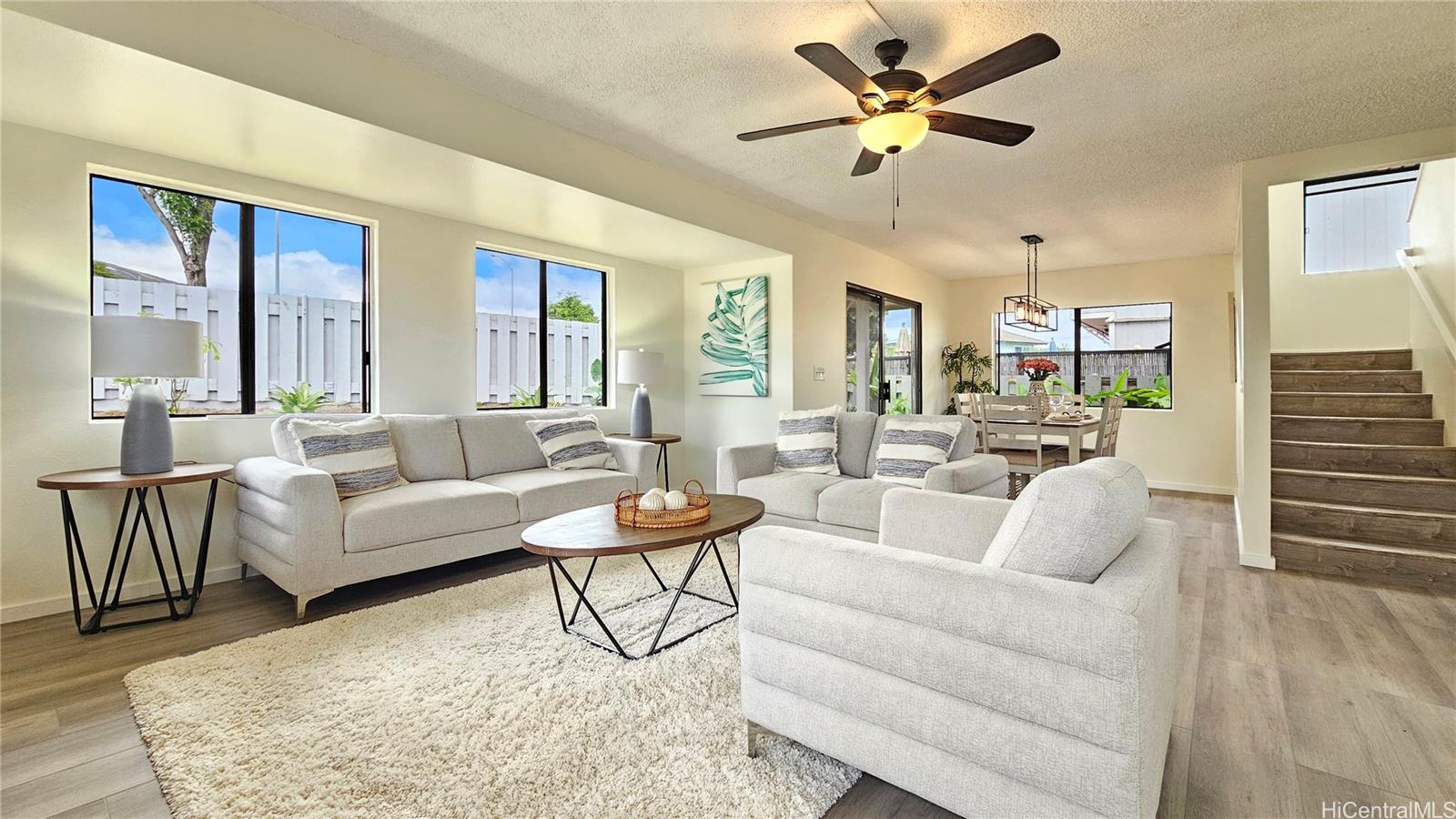 91-184 Kikiao Street Kapolei, HI 96707 - Photo 2 of 24 Living Room