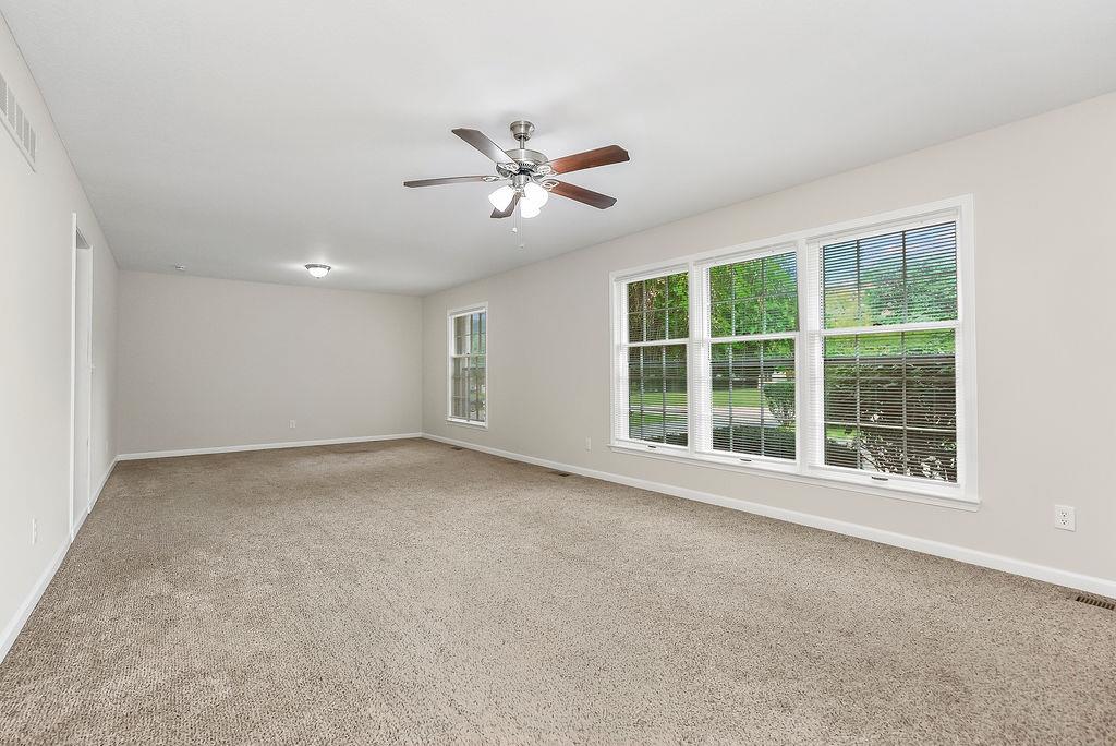 305 Northwest O'Brien Road Lee's Summit, MO 64063 - Photo 2 of 34 Gallery Image 2