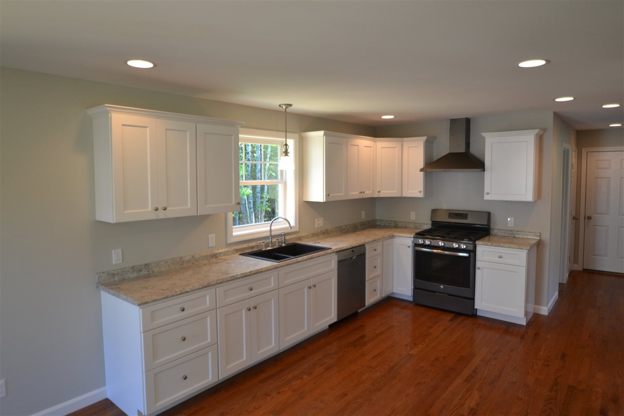 11 Rocky Hill Road, Unit 6 Nottingham, NH 03290 - Photo 5 of 23 Gallery Image 5