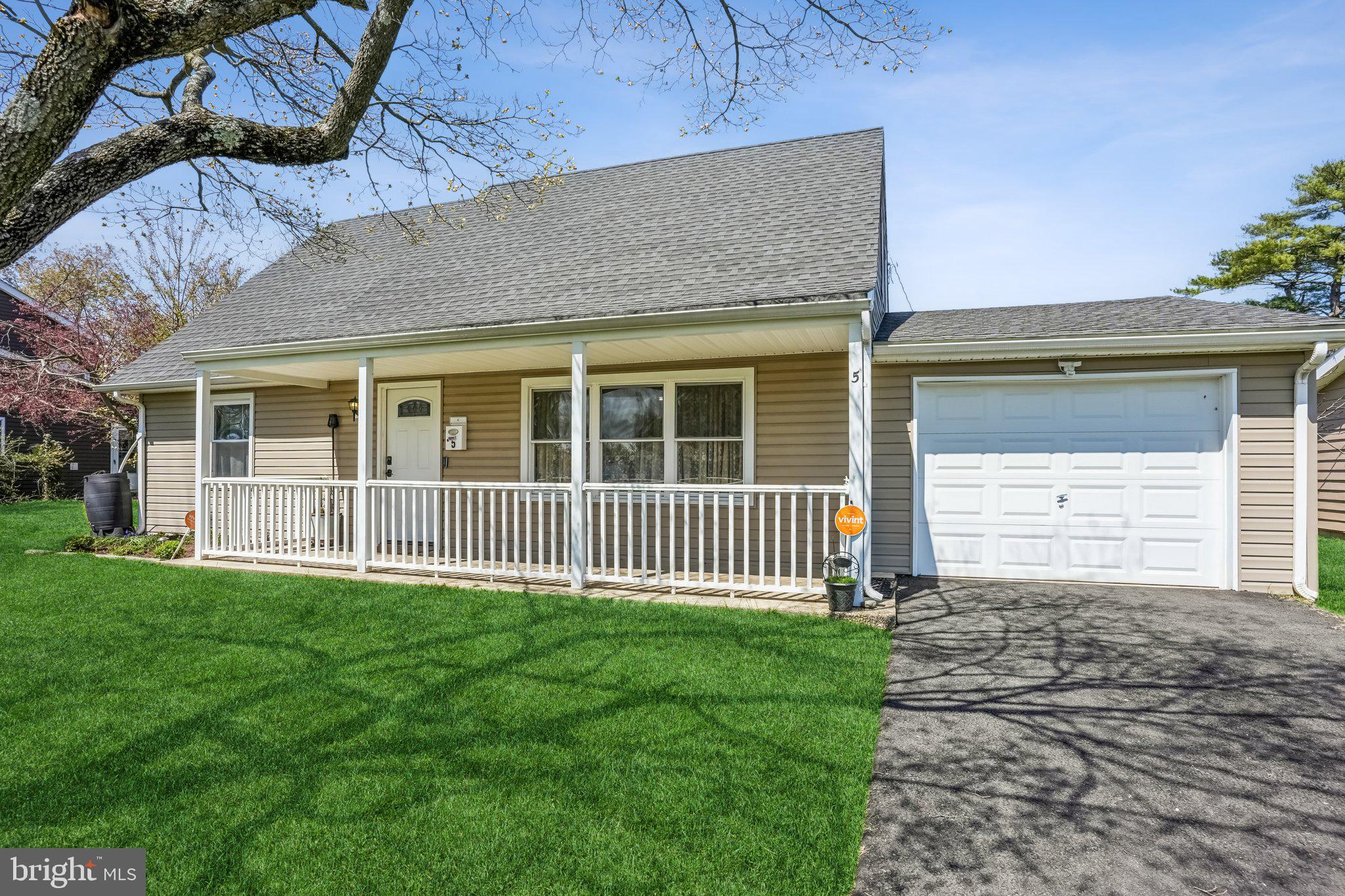 5 Middleton Lane Willingboro, NJ 08046 - Photo 2 of 20