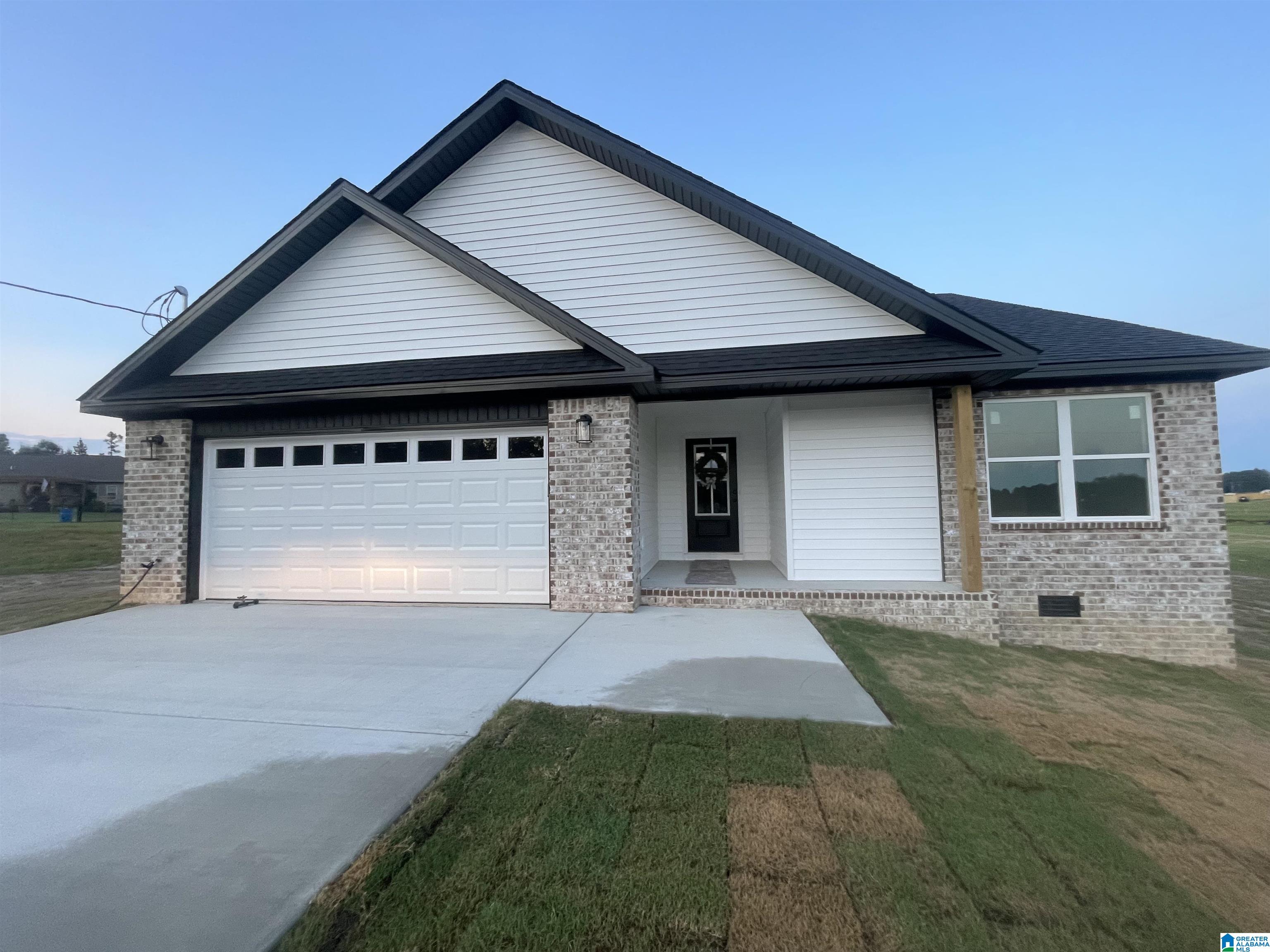 950 County Road 733 Clanton, AL 35045 - Photo 1 of 29