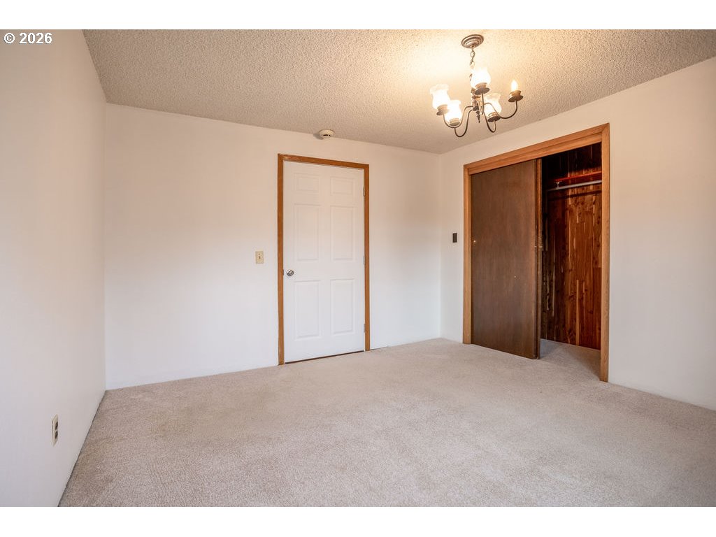 2209 42nd Avenue Longview, WA 98632 - Photo 9 of 27