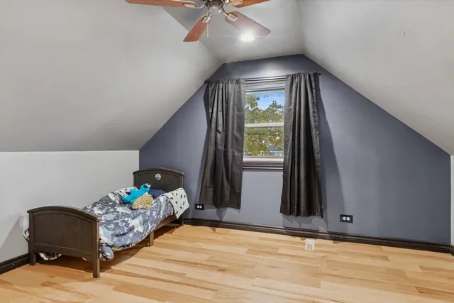 $319,900 | 907 Maple Avenue, Lisle, IL 60532