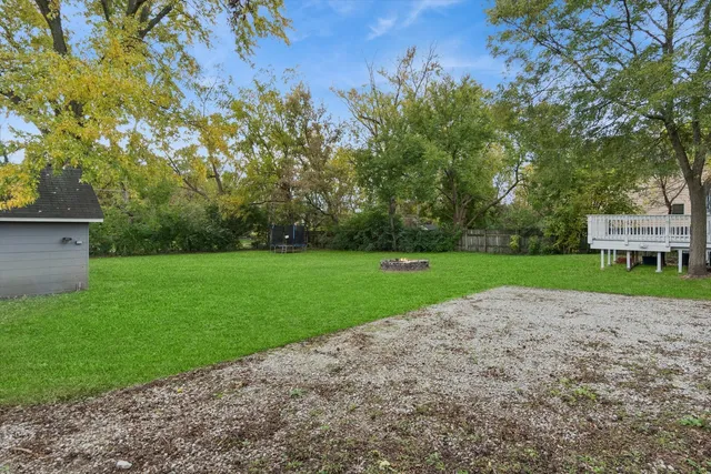 $319,900 | 907 Maple Avenue, Lisle, IL 60532