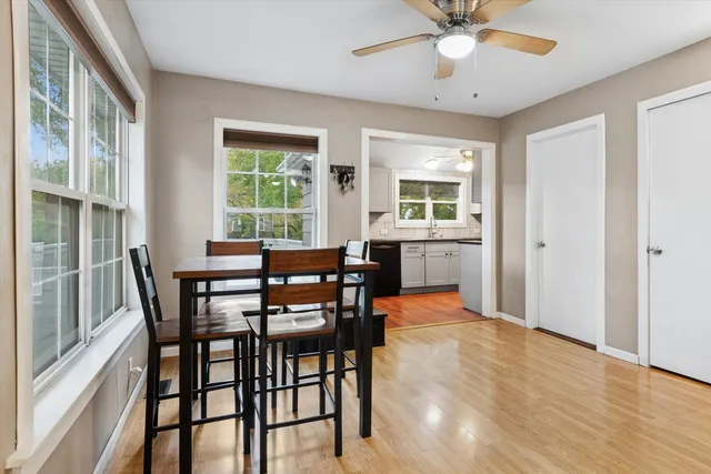 $319,900 | 907 Maple Avenue, Lisle, IL 60532