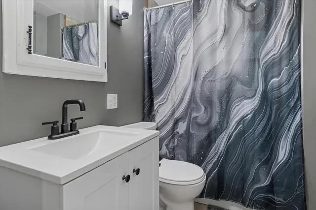 $319,900 | 907 Maple Avenue, Lisle, IL 60532