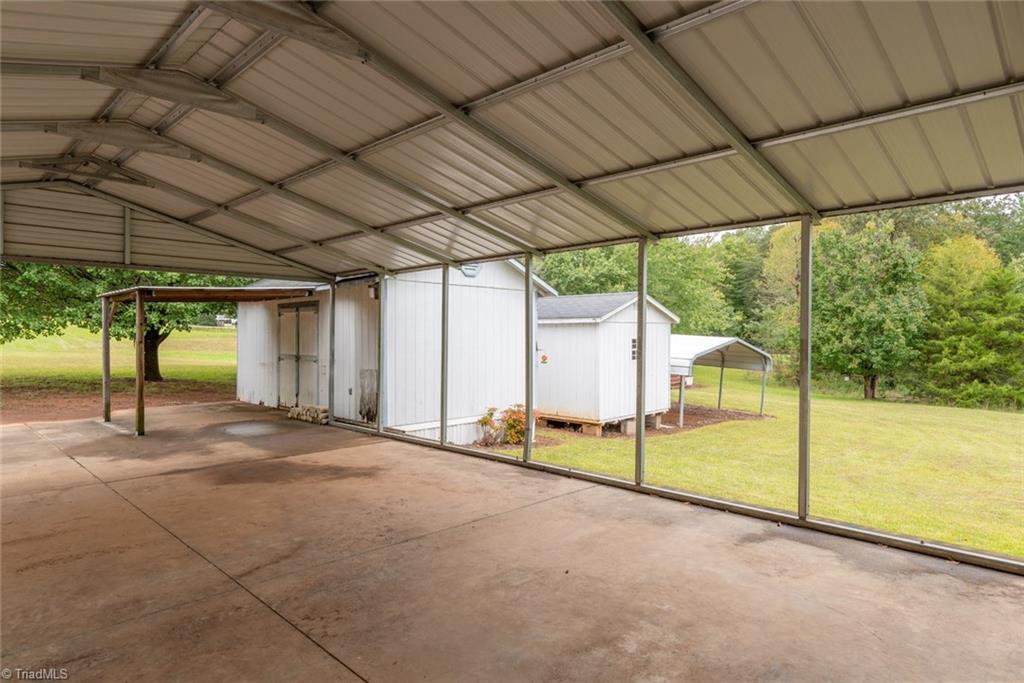 411 Apple Road Reidsville, NC 27320 - Photo 39 of 48 Gallery Image 39