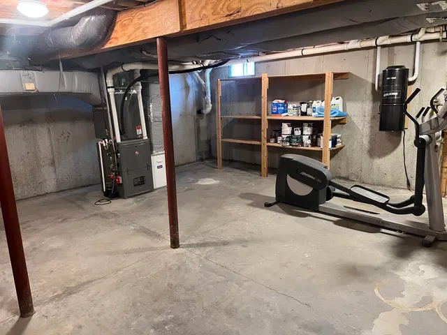 $899,000 | 10 Checkerberry Lane, Londonderry, NH 03053