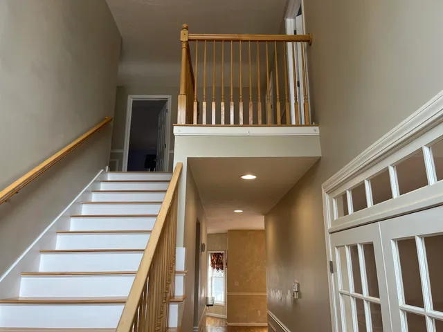 $899,000 | 10 Checkerberry Lane, Londonderry, NH 03053