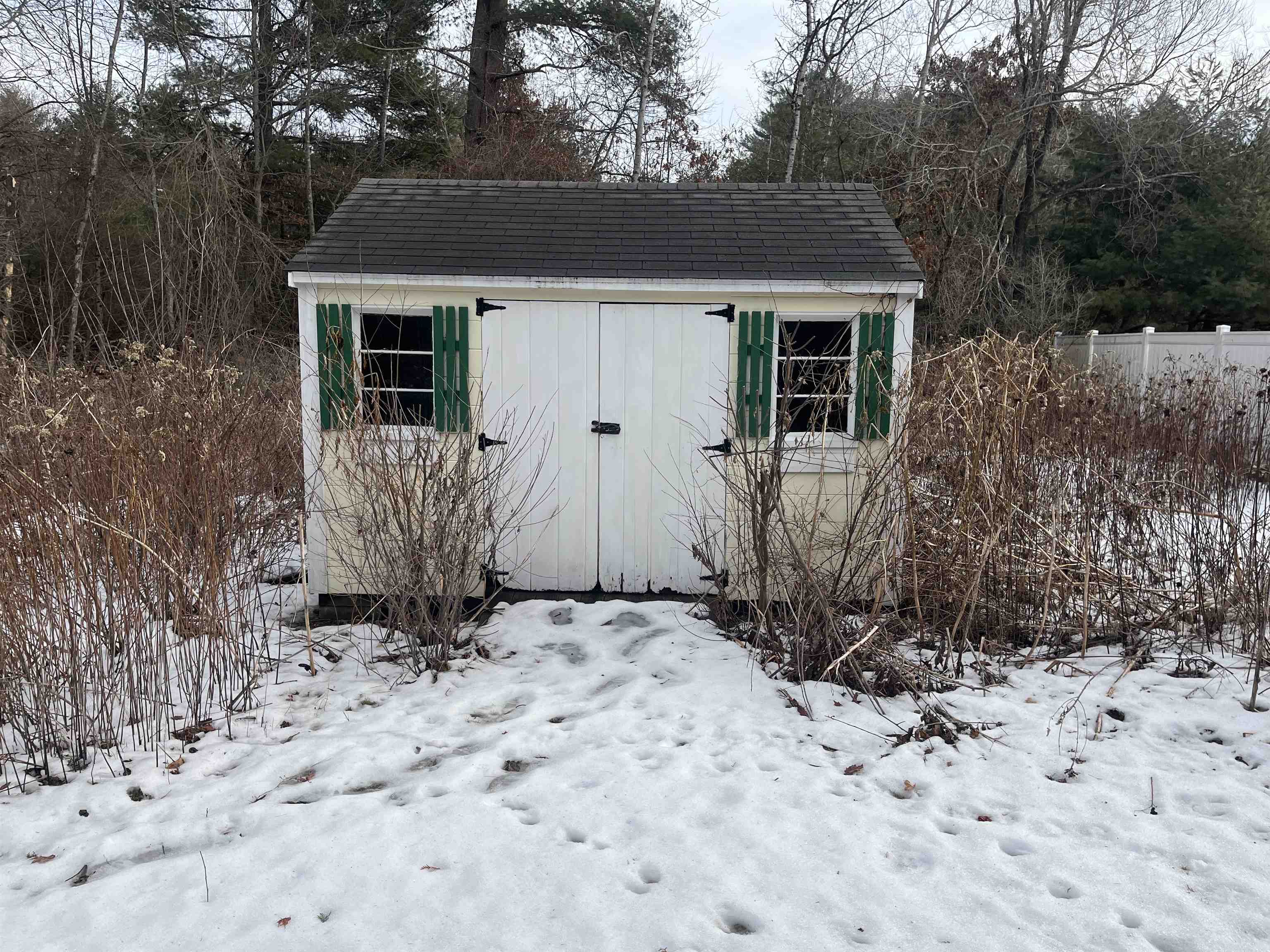 10 Checkerberry Lane Londonderry, NH 03053 - Photo 6 of 50