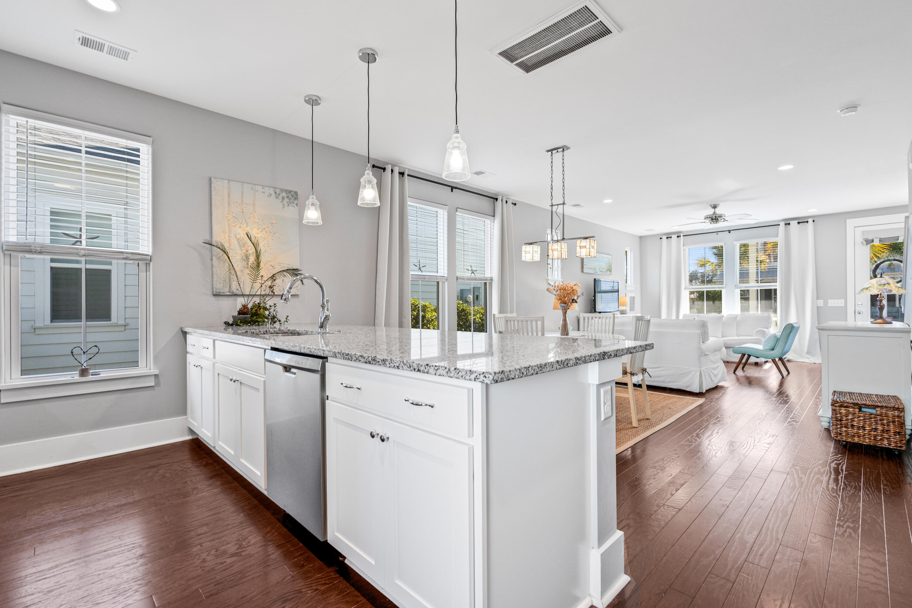 310 Watergrass Street Summerville, SC 29486 - Photo 2 of 23 DSC03945