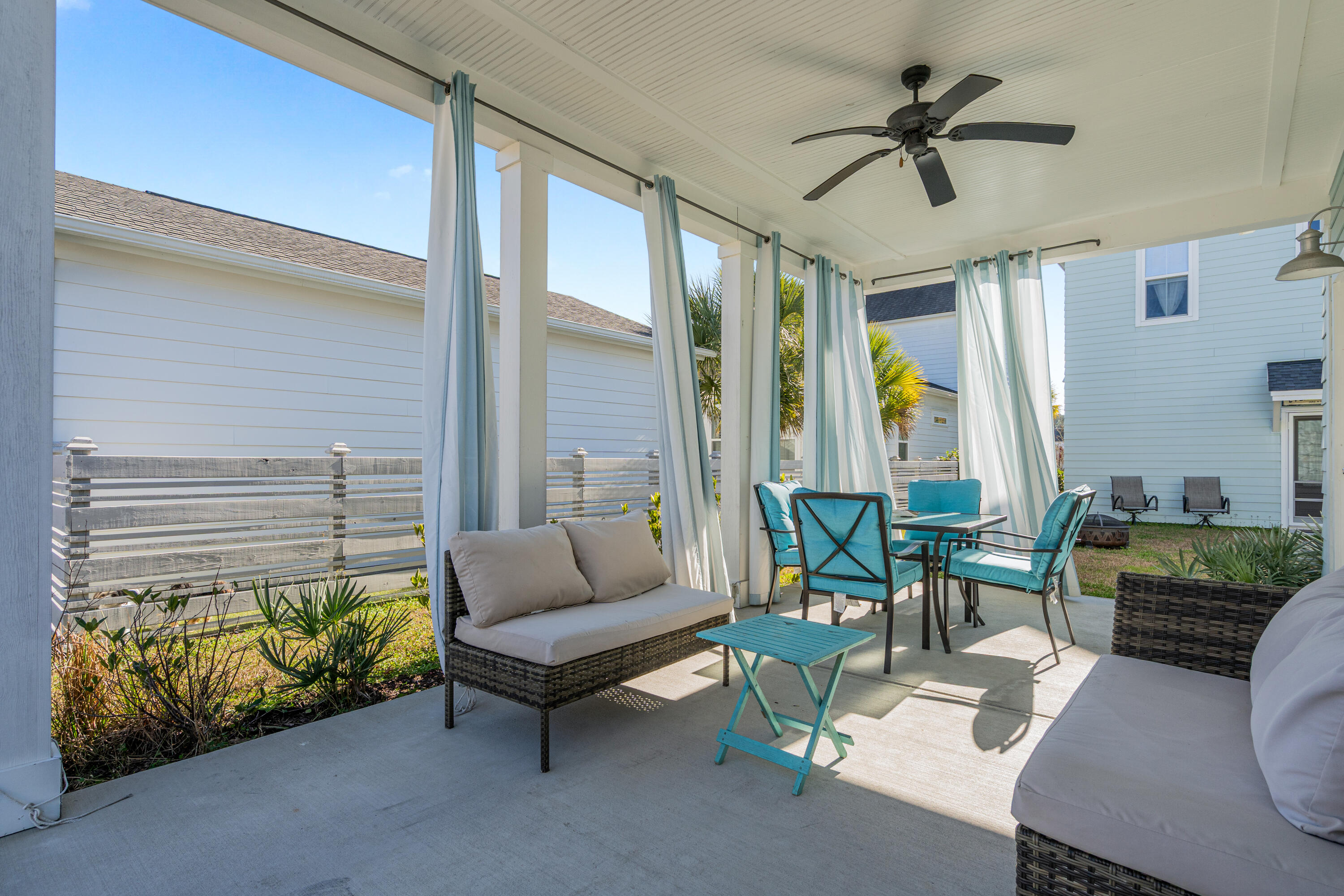 310 Watergrass Street Summerville, SC 29486 - Photo 3 of 23 DSC04043