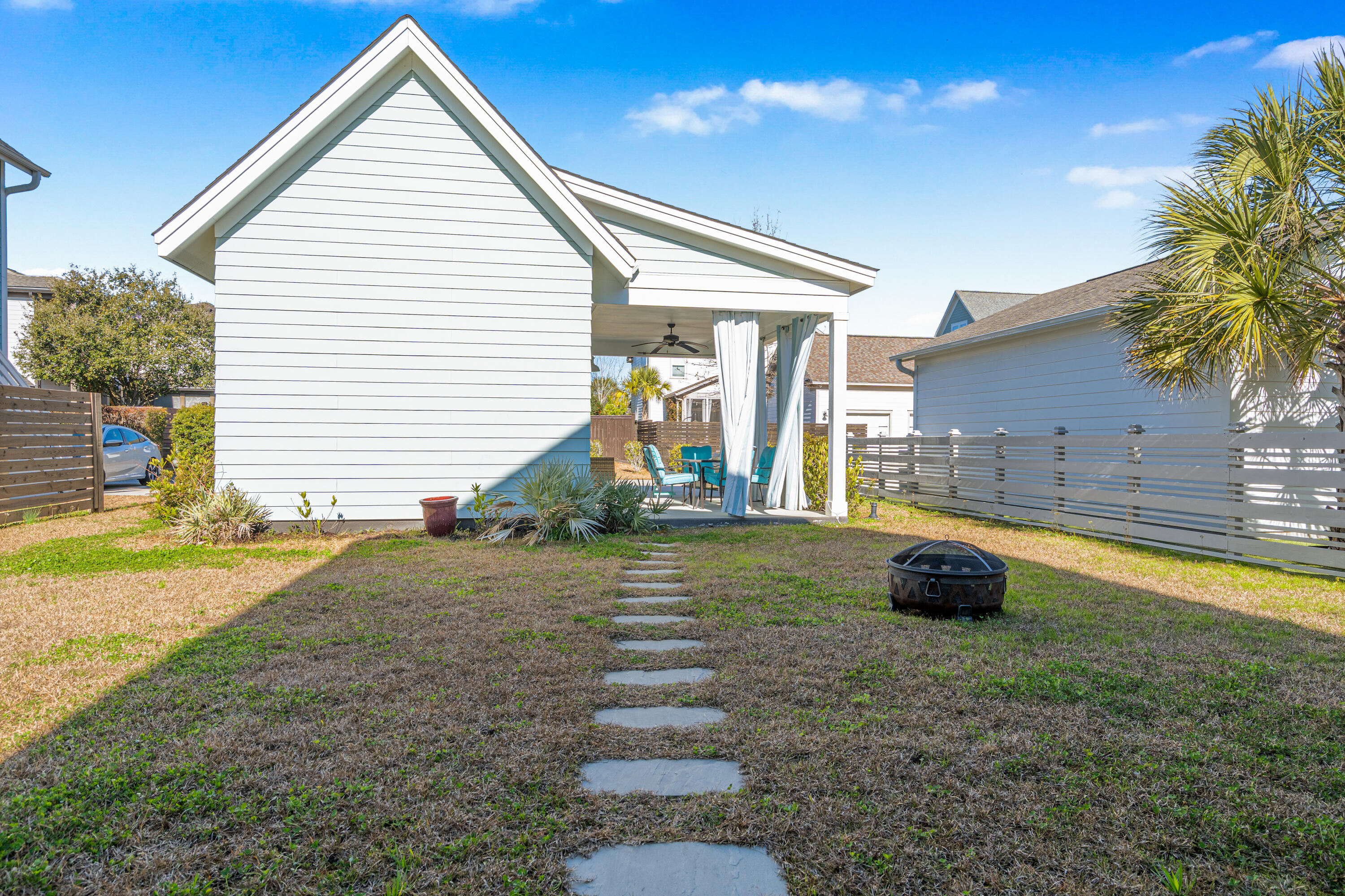 310 Watergrass Street Summerville, SC 29486 - Photo 4 of 23 DSC04034