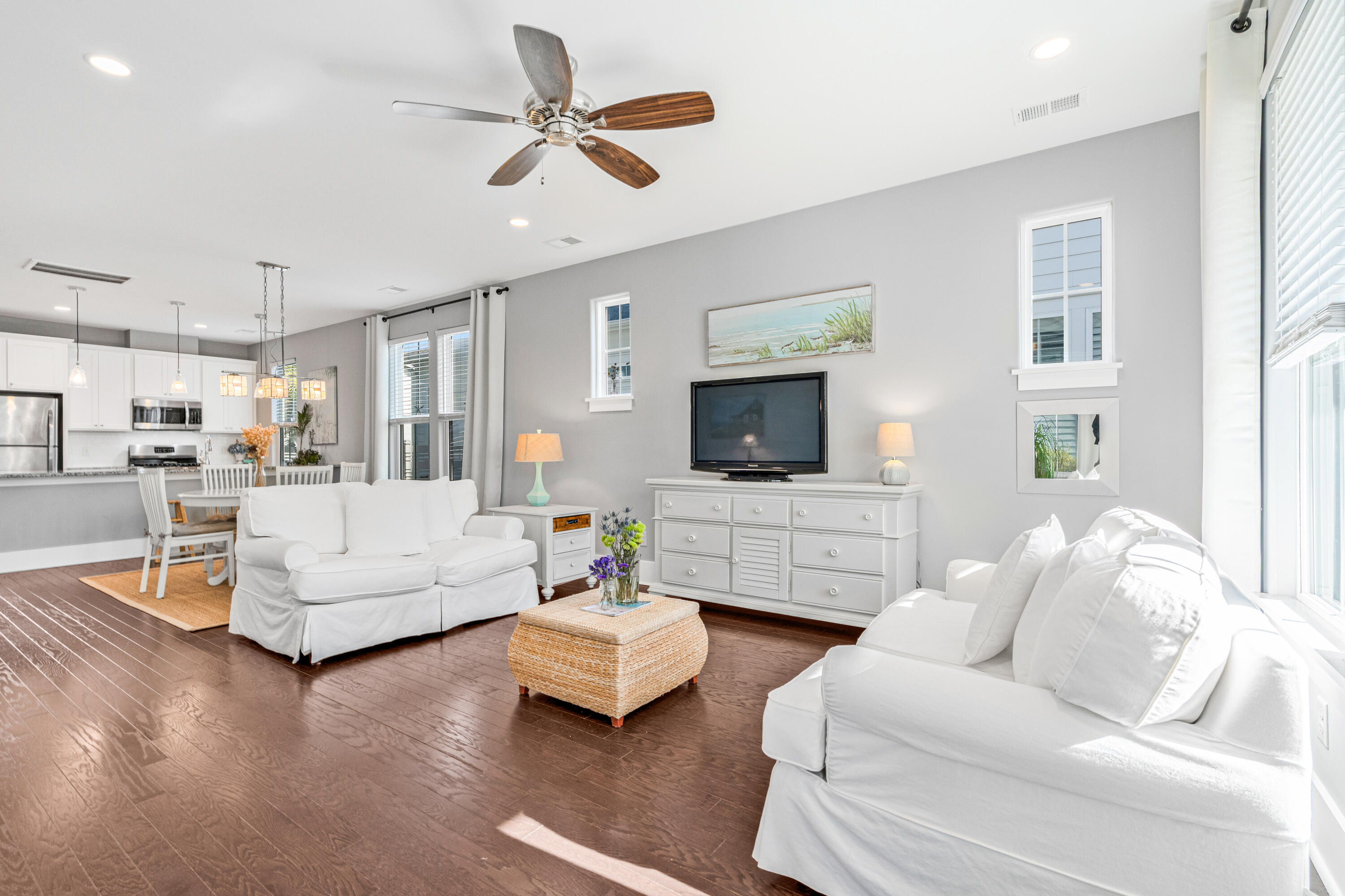 310 Watergrass Street Summerville, SC 29486 - Photo 9 of 23 DSC03891