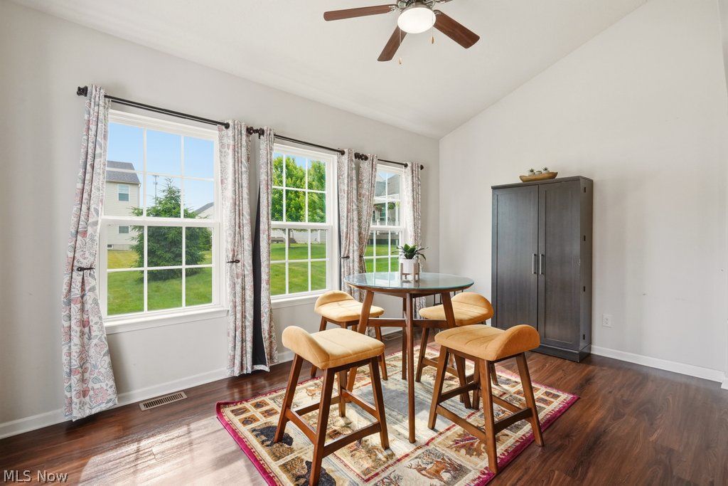 4591 Lakeside Ovl Peninsula, OH 44264 - Photo 21 of 41 Morning Room