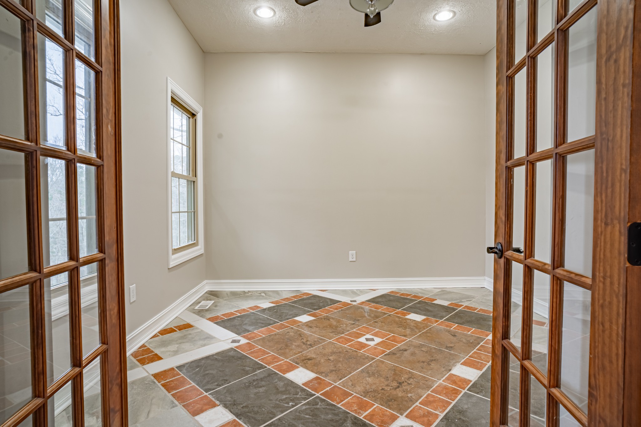 550 Laurel Crown Road Manchester, TN 37355 - Photo 38 of 87 a view of an empty room with a window