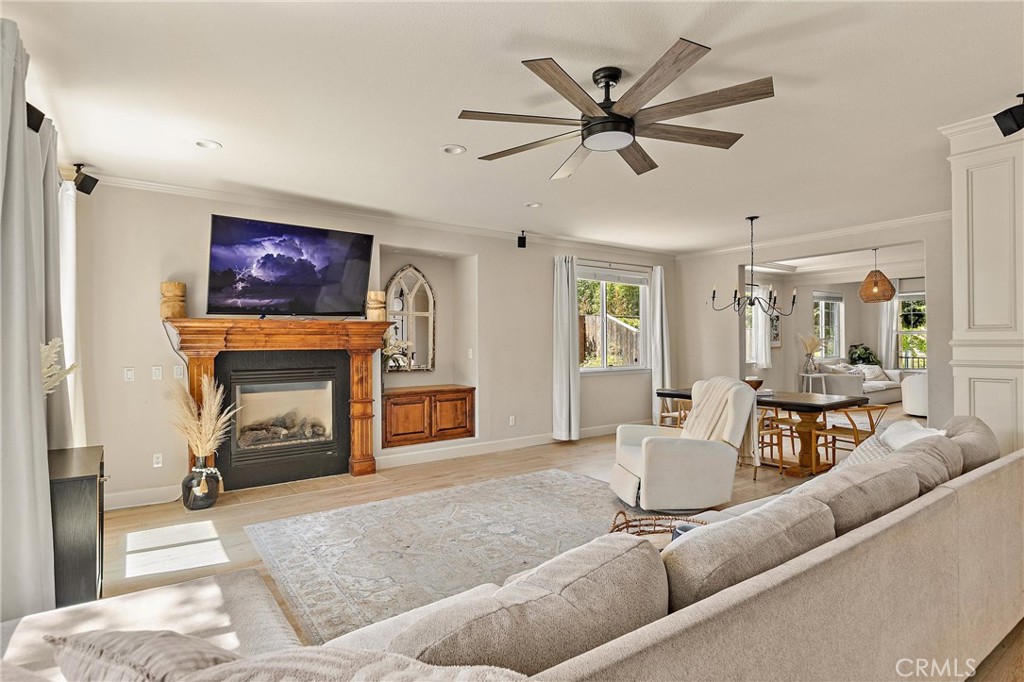 204 Vista Del Rio Court Paso Robles, CA 93446 - Photo 10 of 43