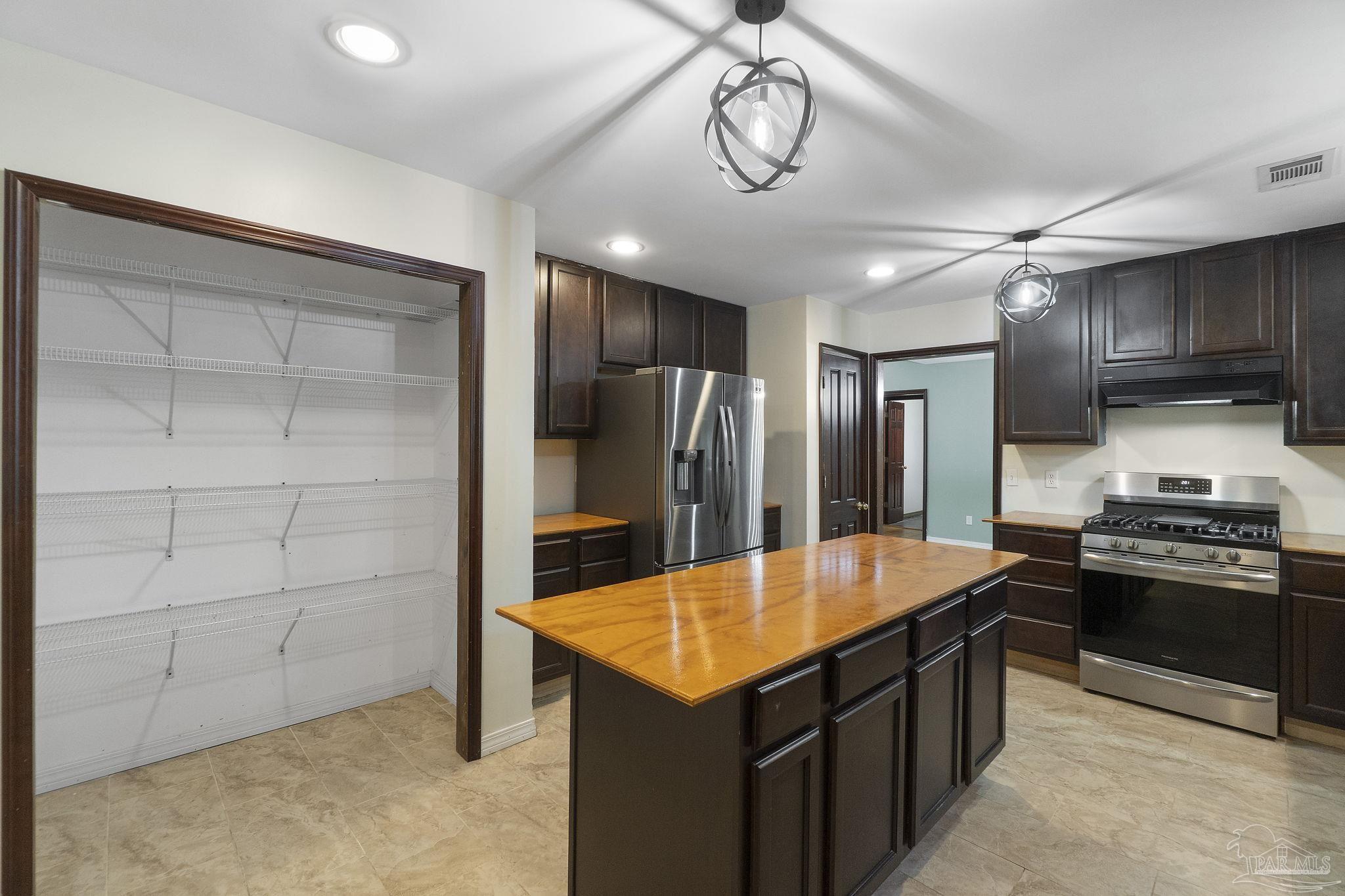896 Lexington Road Pensacola, FL 32514 - Photo 14 of 38 Gallery Image 14