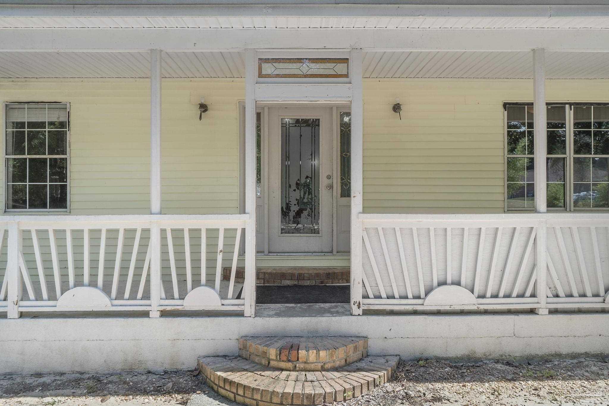 896 Lexington Road Pensacola, FL 32514 - Photo 5 of 38 Gallery Image 5