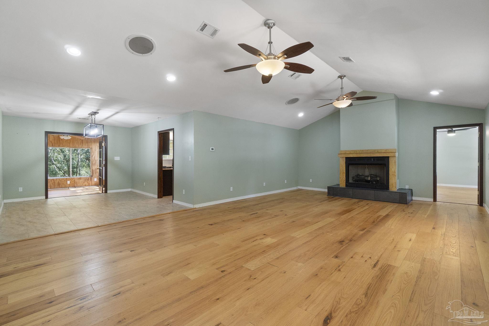 896 Lexington Road Pensacola, FL 32514 - Photo 7 of 38 Gallery Image 7
