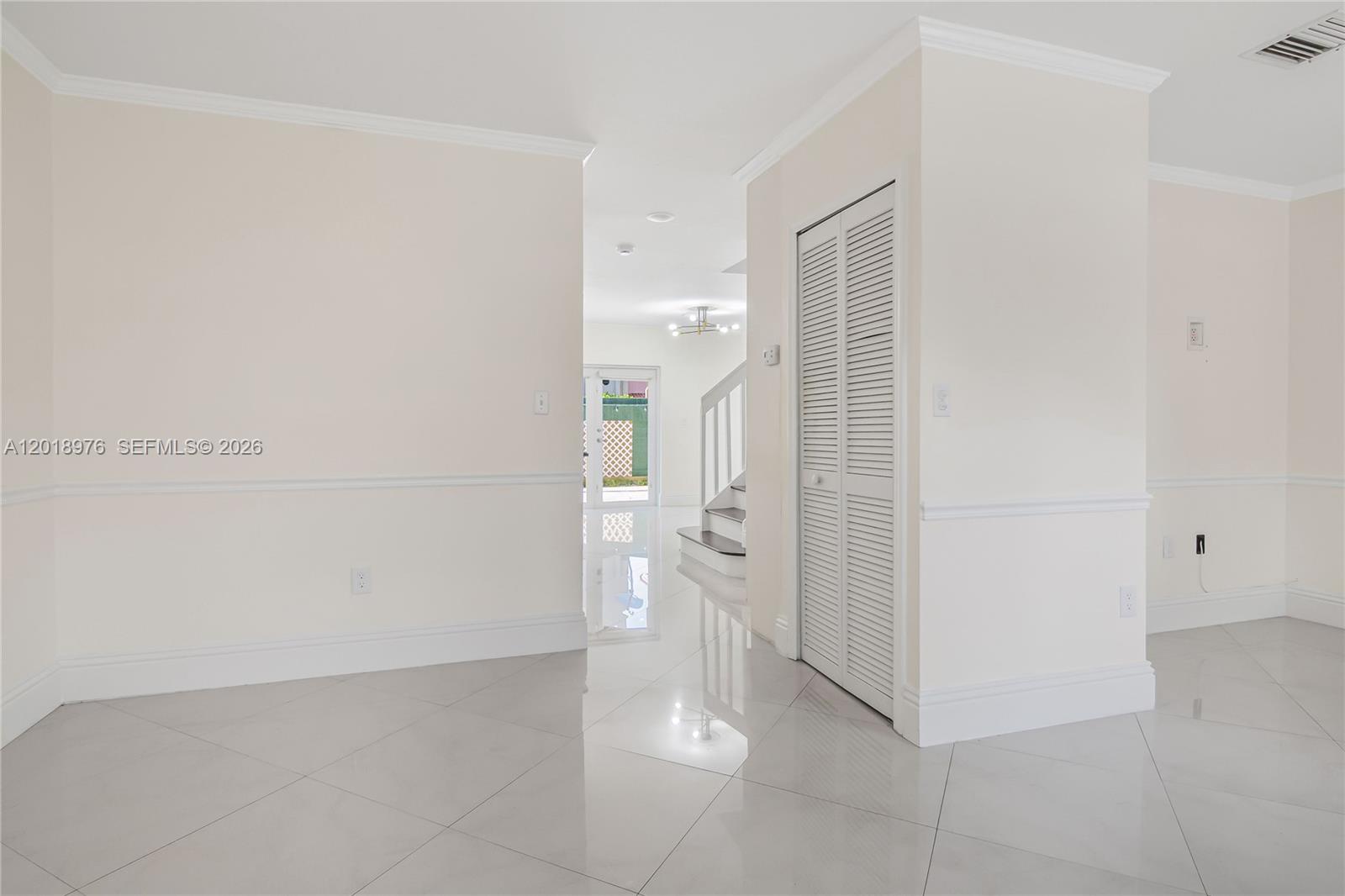 7773 Southwest 94th Lane Miami, FL 33156 - Photo 5 of 35 Entrance