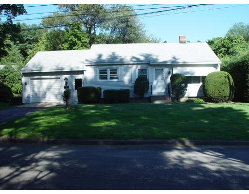 59 Ashley Road Holyoke, MA 01040 - Photo 1 of 11 Gallery Image 1