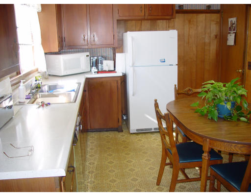 59 Ashley Road Holyoke, MA 01040 - Photo 8 of 11 Gallery Image 8