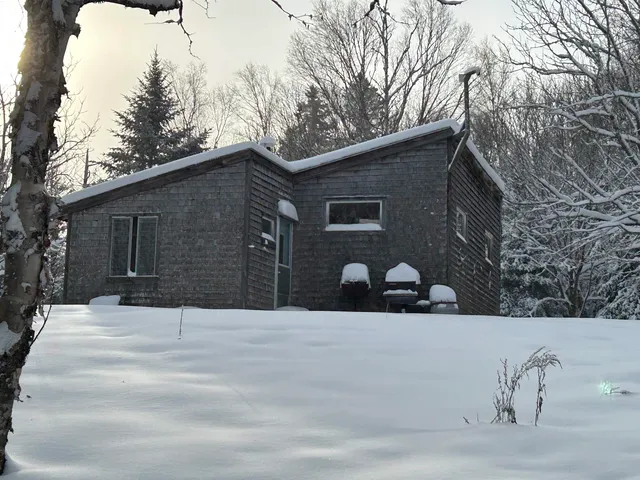 $199,900 | 242 Noyes Road, Stewartstown, NH 03576