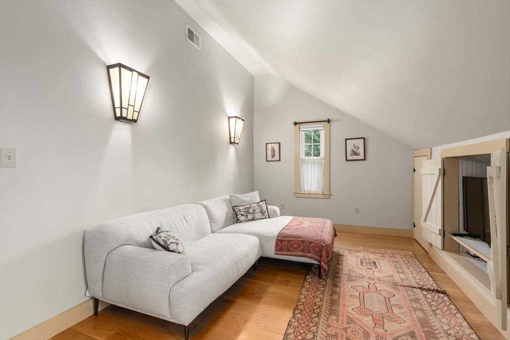 18 Shears Street Wrentham, MA 02093 - Photo 18 of 42