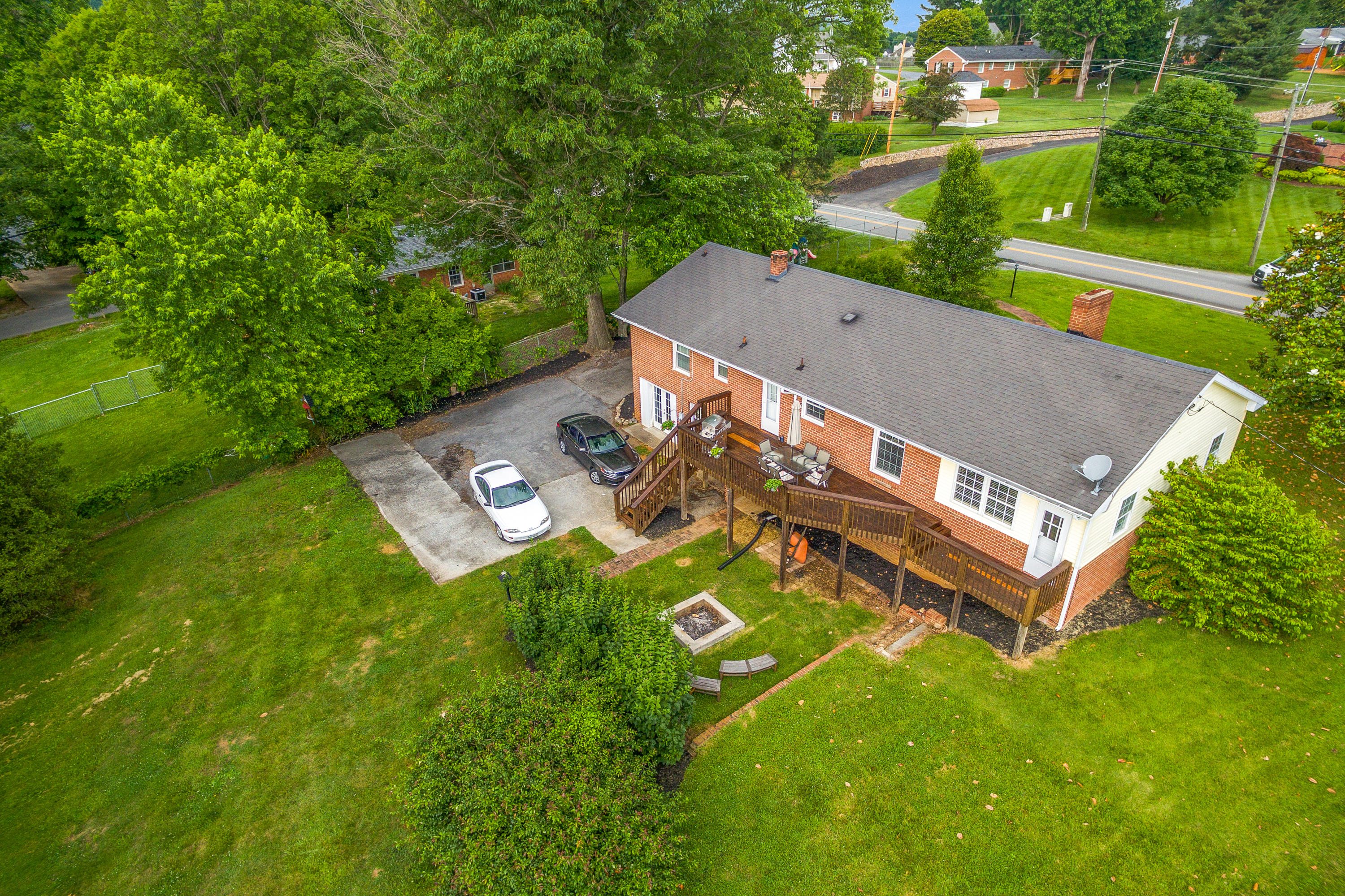 427 Catawba Road Daleville, VA 24083 - Photo 3 of 32 Brick Ranch