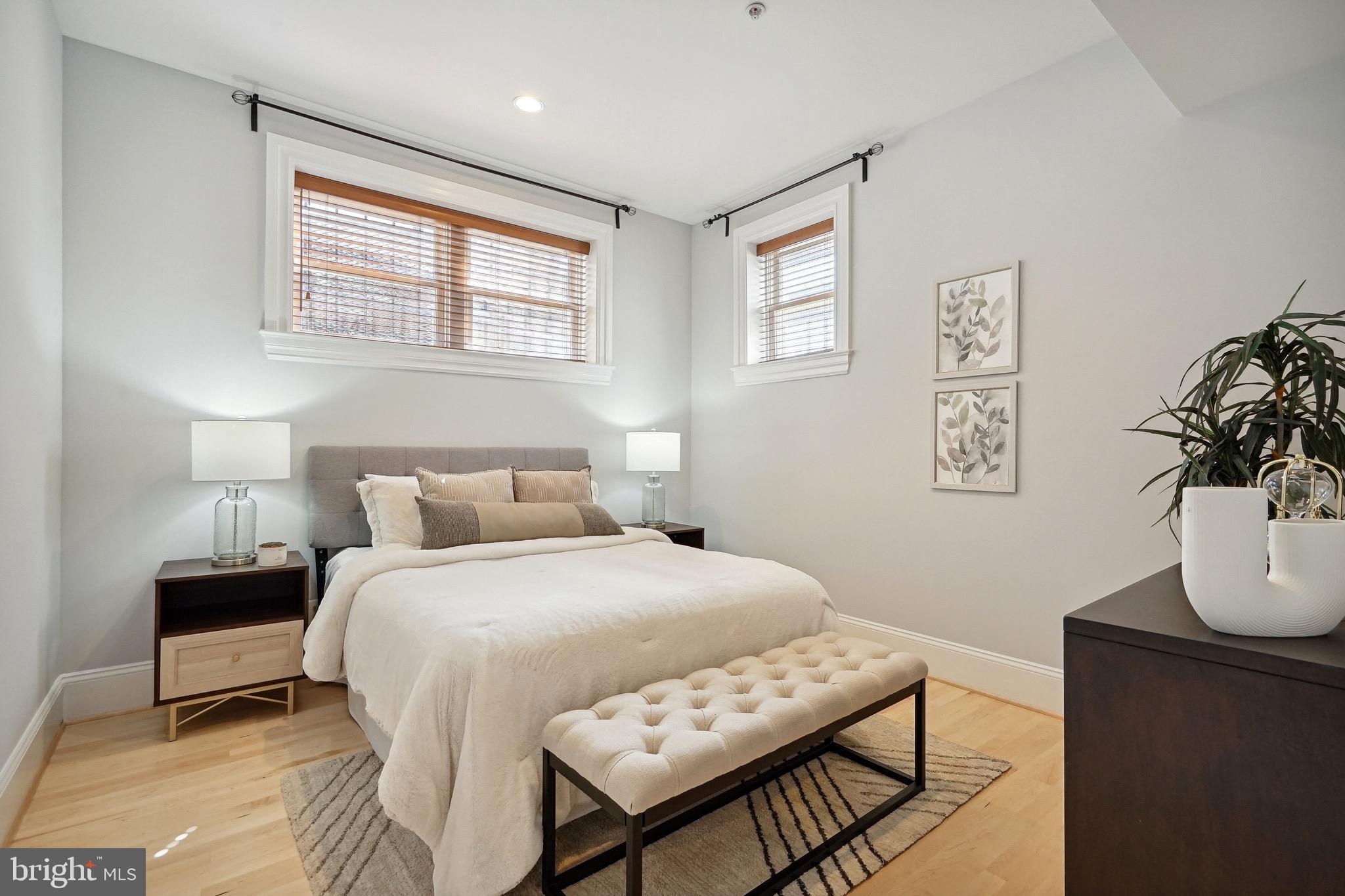 1520 O Street Northwest, Unit T8 Washington, DC 20005 - Photo 20 of 20 Open floor plan with western and southern exposure