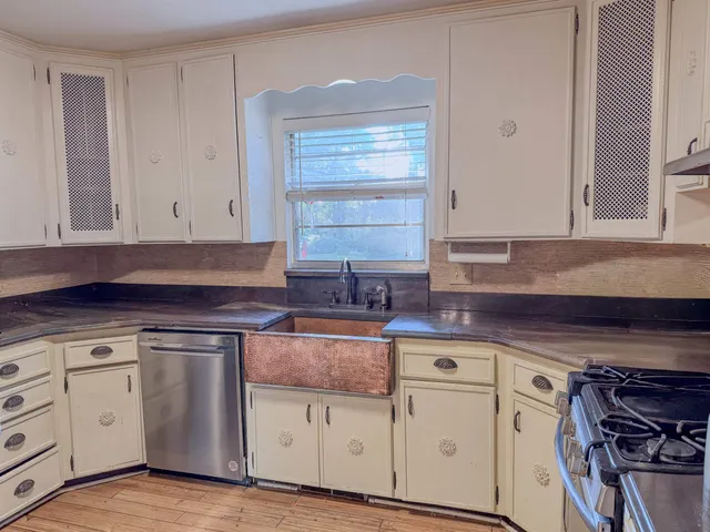 $375,000 | 1127 Victory Garden Drive, Tallahassee, FL 32301