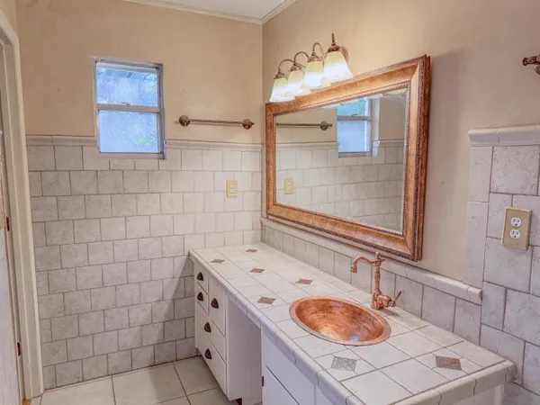 $300,000 | 1127 Victory Garden Drive, Tallahassee, FL 32301