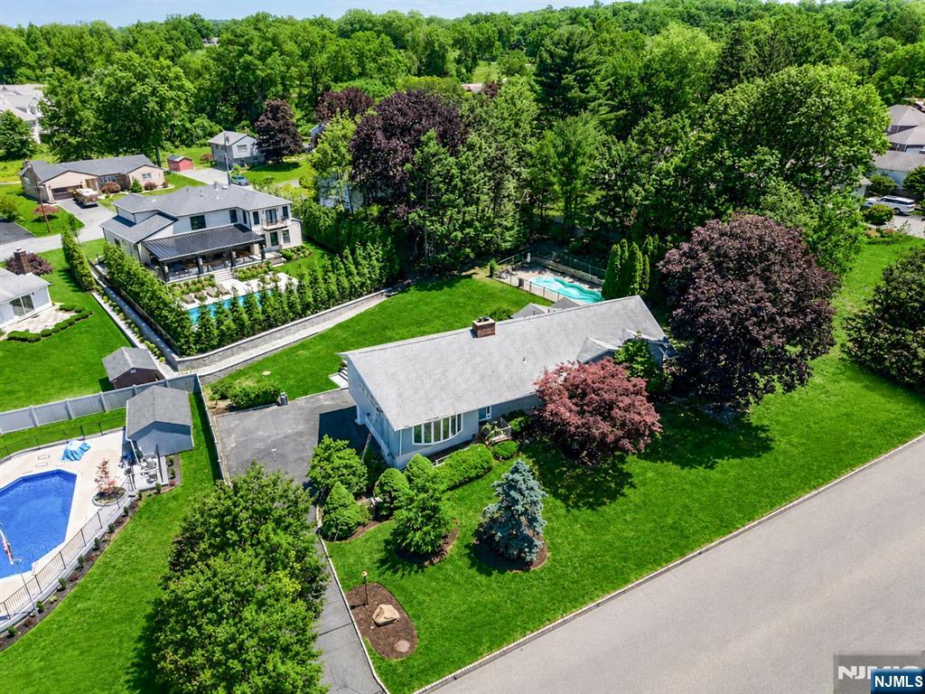 128 Beverly Road Fairfield, NJ 07004 - Photo 14 of 44