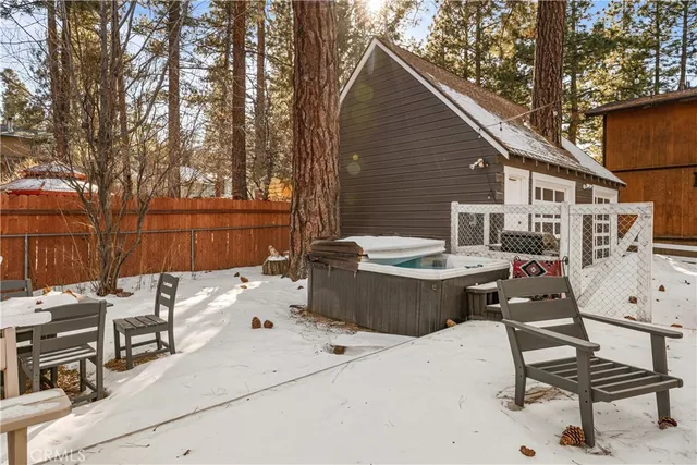$2,650 | 660 Barrett Way, Big Bear City, CA 92314