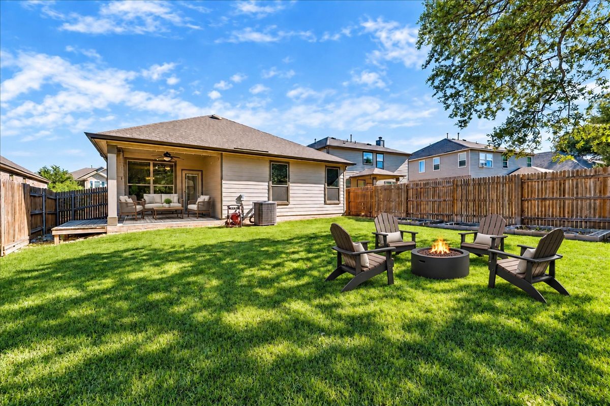 Virtually staged - the yard is massive