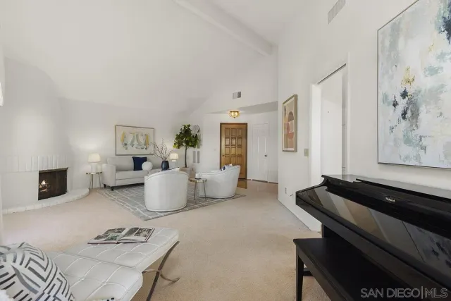 $929,000 | 17632 Caminito Hercuba, San Diego, CA 92128