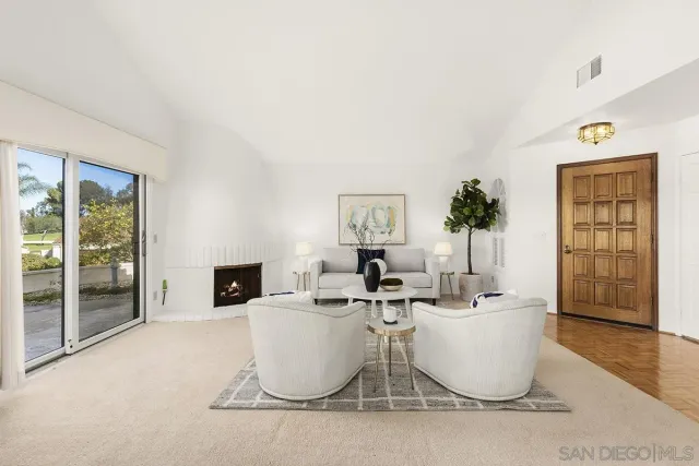 $929,000 | 17632 Caminito Hercuba, San Diego, CA 92128