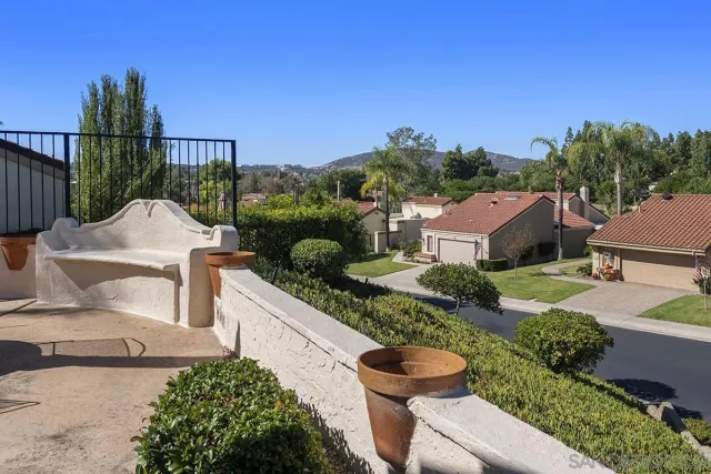 $975,000 | 17632 Caminito Hercuba, San Diego, CA 92128