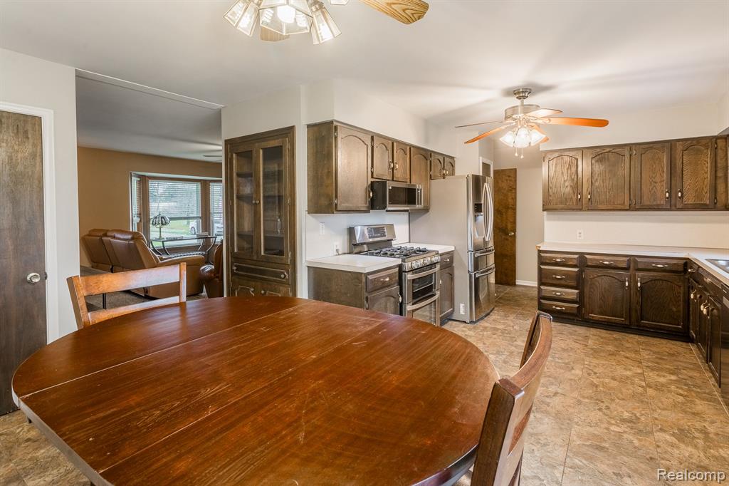 4117 West Ray Road Grand Blanc, MI 48439 - Photo 13 of 42