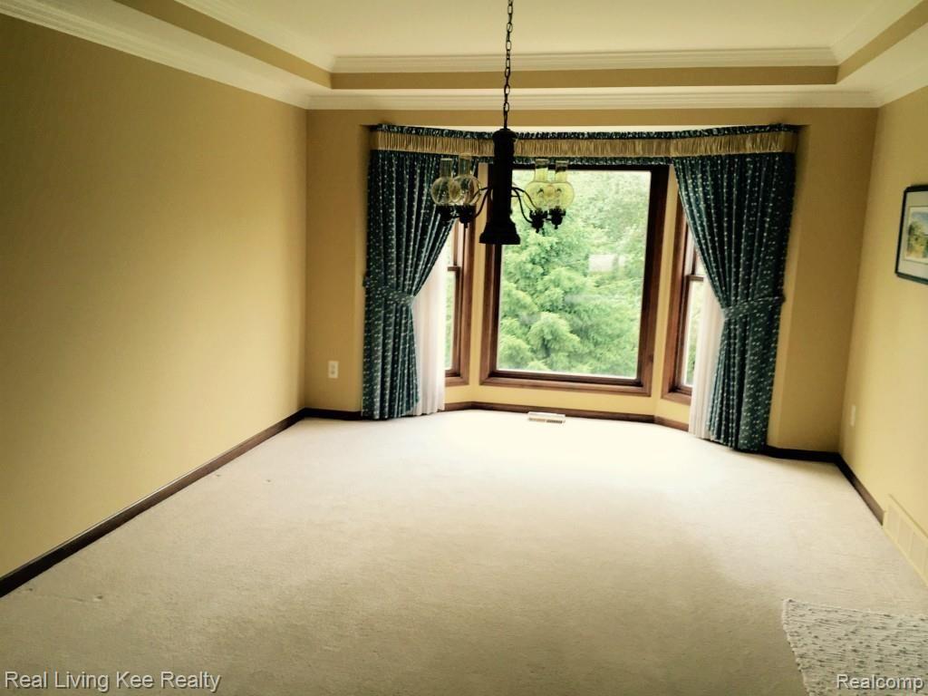 3576 Salem Drive Rochester, MI 48306 - Photo 5 of 30 FullSizeRender (7).jpg