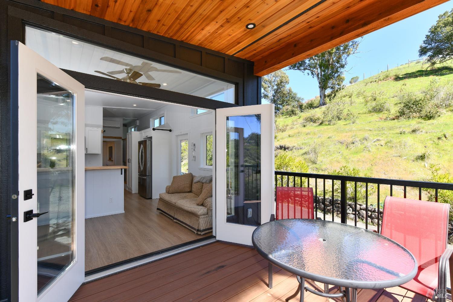 1033 Sundown Trail Santa Rosa, CA 95404 - Photo 39 of 45 a view of a balcony dining area
