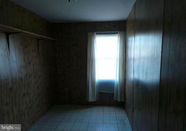 2045 Kelmore Road Baltimore, MD 21222 - Photo 3 of 13 Interior (General)