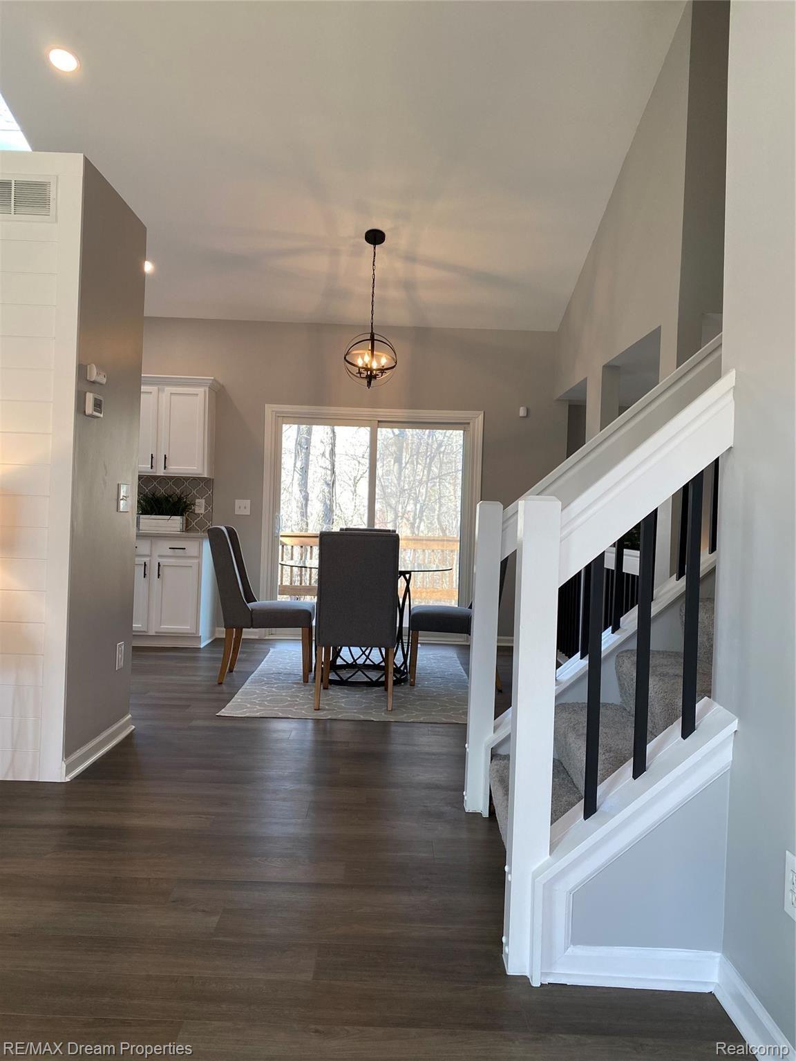 2563 Ravineside South Howell, MI 48843 - Photo 5 of 31 LR 4.jpg