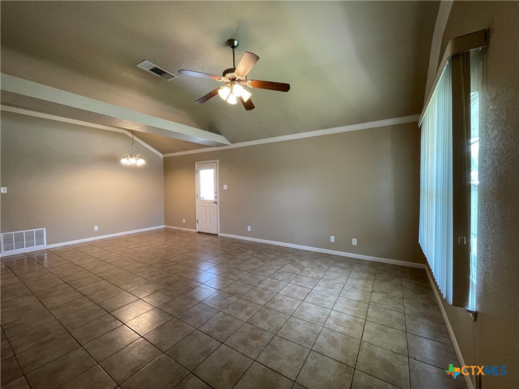1307 Powder River Drive Killeen, TX 76549 - Photo 2 of 13