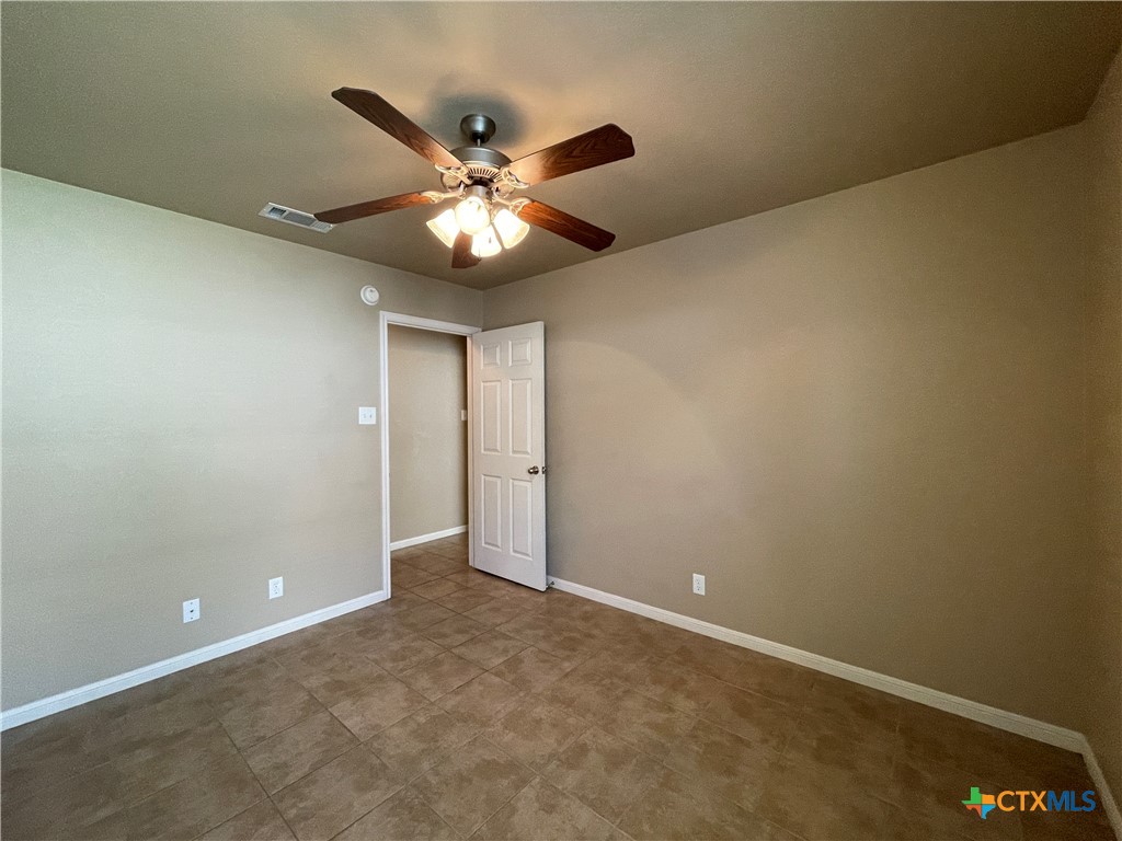 1307 Powder River Drive Killeen, TX 76549 - Photo 8 of 13