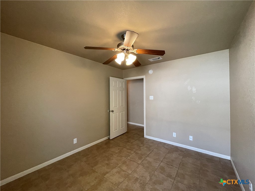 1307 Powder River Drive Killeen, TX 76549 - Photo 10 of 13